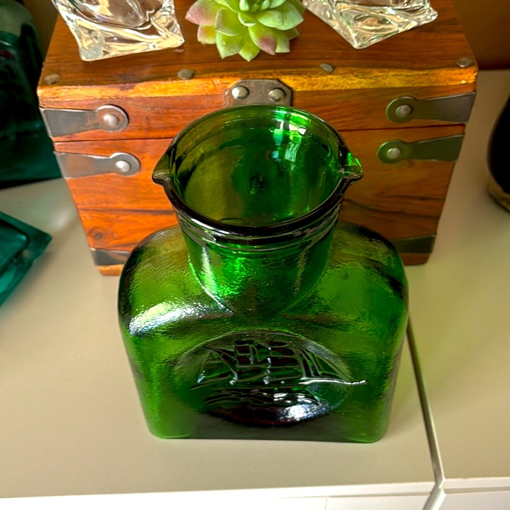 Vintage Kanawaha Green Boat Ship Glass Double Spout Pitcher Decanter Carafe - Picture 3 of 5
